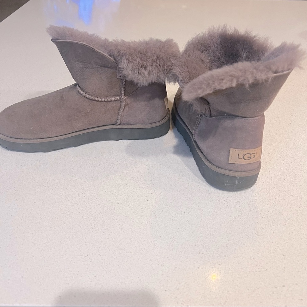 Ugg minis only worn a couple times were just too tight for me.
